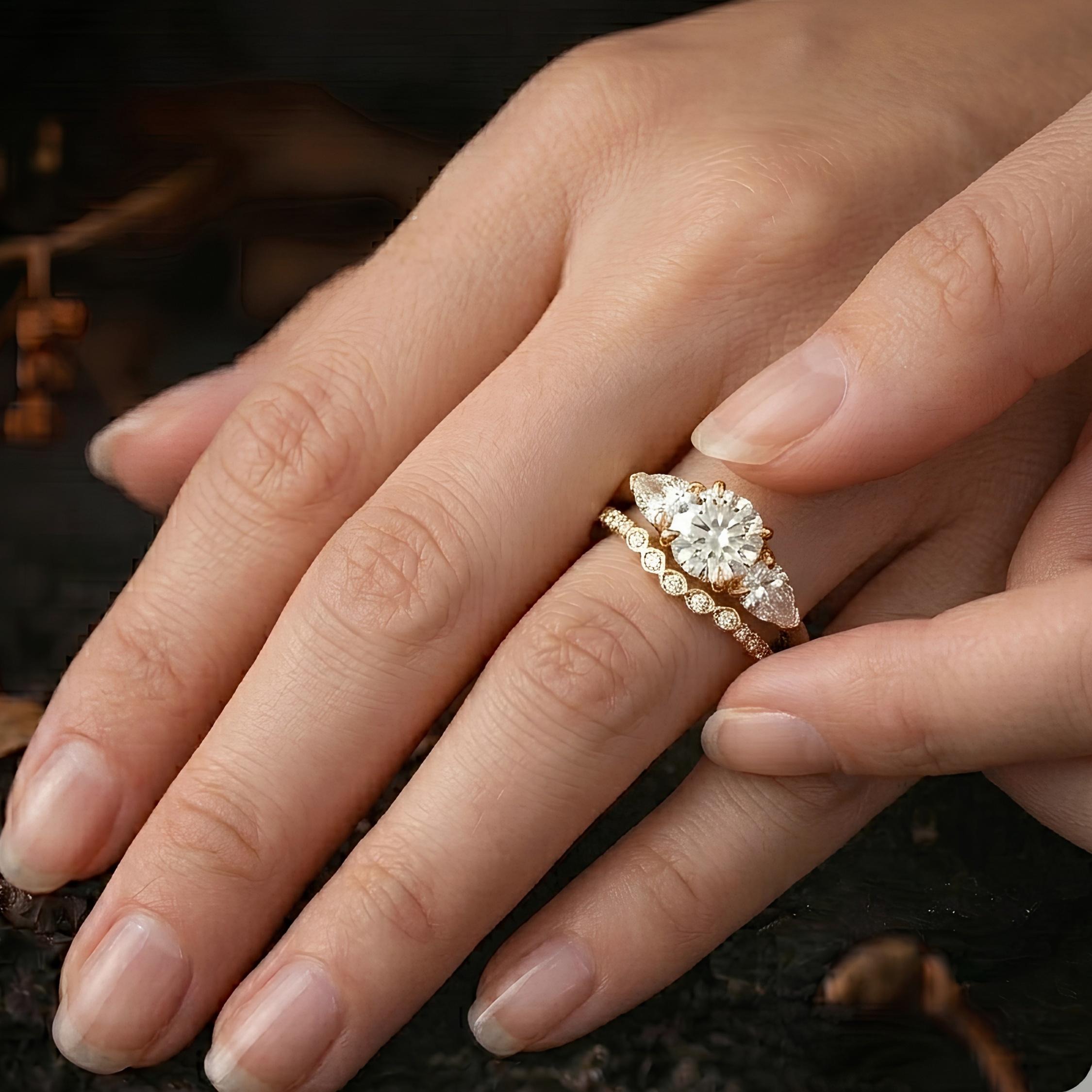 Vintage Moissanite Engagement Ring Set, Pear Diamond Wedding Ring Set, Promise Ring for Woman, 14K Solid Gold Anniversary Ring Set Gift Her